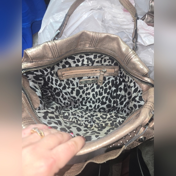 🍁🍂100%cow Leather SUPER RARE HTF VINTAGE BETSEY JOHNSON STUDDED MOTORCYCLE BAG - Picture 10 of 12